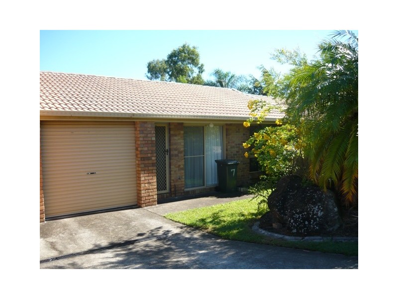 7/11 Vine Court, Oxenford QLD 4210