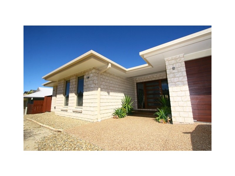 40 Nightjar Dr, Upper Coomera QLD 4209