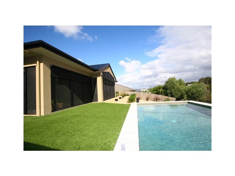 10 Oceanblue Rise, Upper Coomera QLD 4209