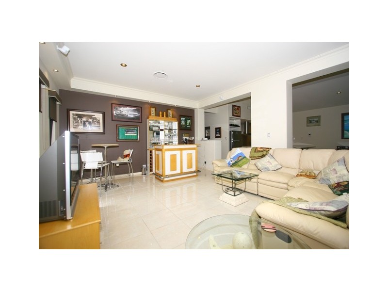 10 Oceanblue Rise, Upper Coomera QLD 4209