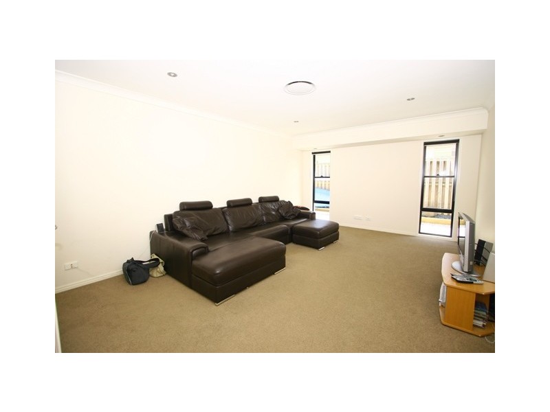 18 Seawind Road, Coomera Waters QLD 4209