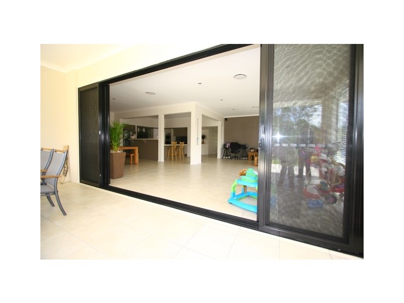 18 Seawind Road, Coomera Waters QLD 4209