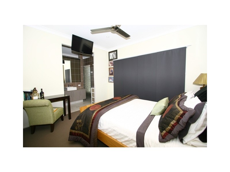 31 Drafters Crescent, Upper Coomera QLD 4209