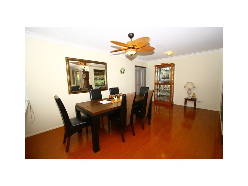 8 Silverpine Crescent, Oxenford QLD 4210