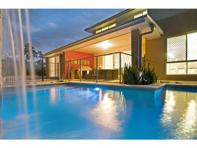 10 Mountain View Crest, Mount Nathan QLD 4211