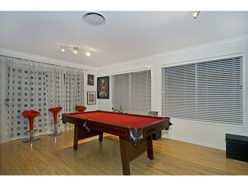 10 Mountain View Crest, Mount Nathan QLD 4211