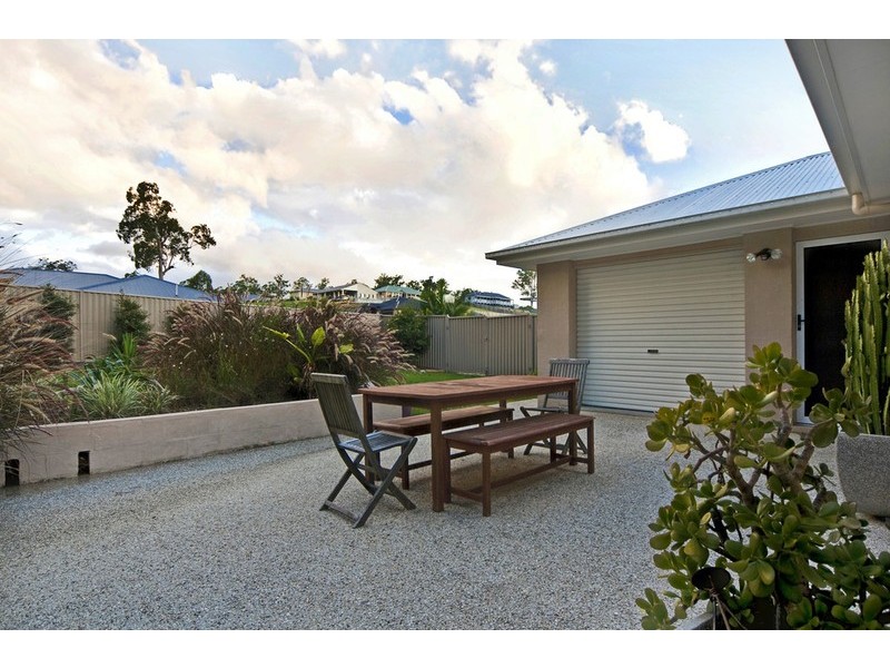 10 Mountain View Crest, Mount Nathan QLD 4211