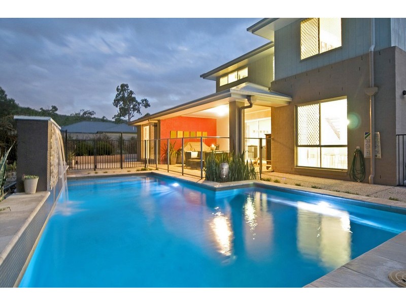 10 Mountain View Crest, Mount Nathan QLD 4211
