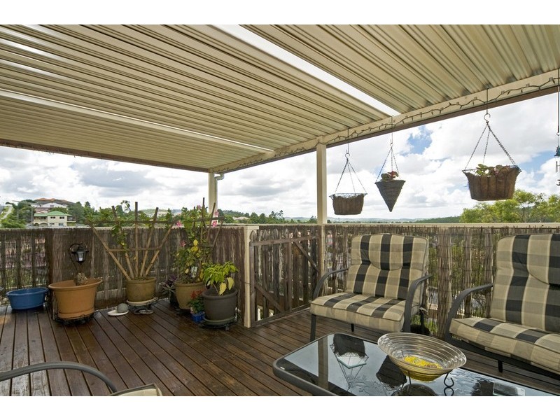 31 Capricorn Drive, Pacific Pines QLD 4211