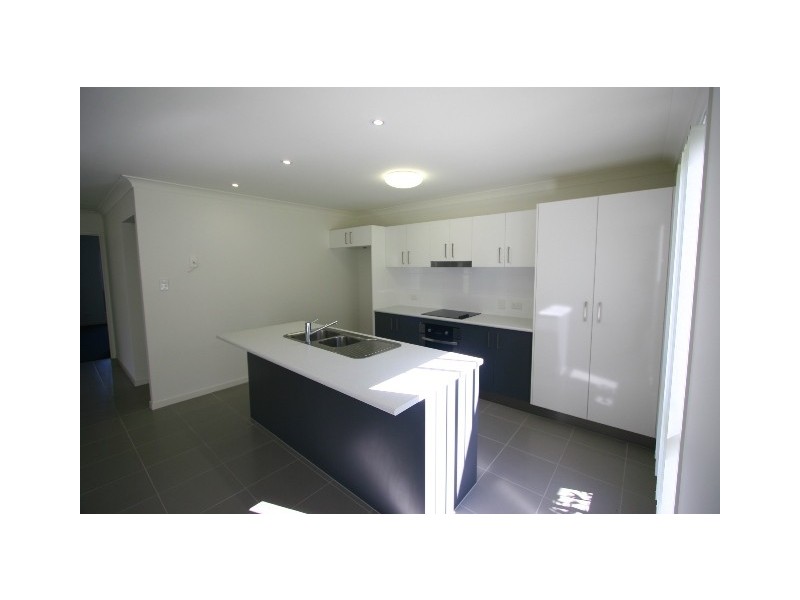 1/1 Portimao Court, Oxenford QLD 4210