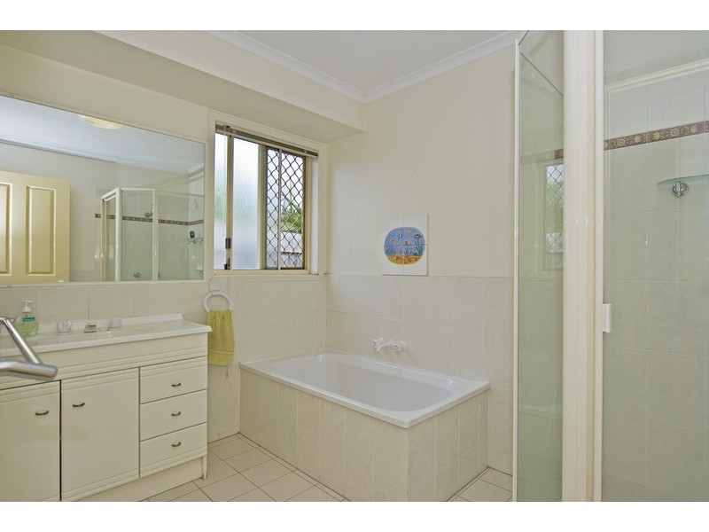 50 Cootharaba Drive, Helensvale QLD 4212