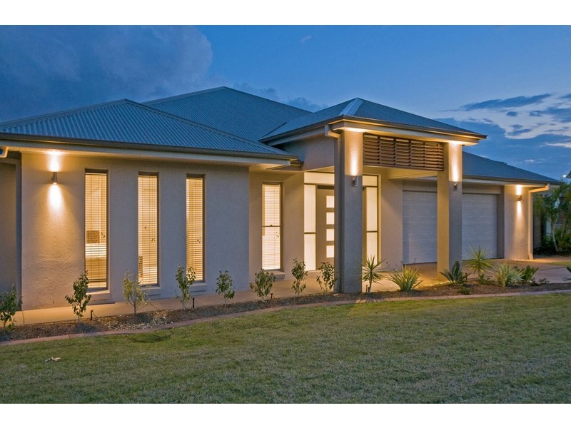 7 Kintail Lane, Coomera Waters QLD 4209