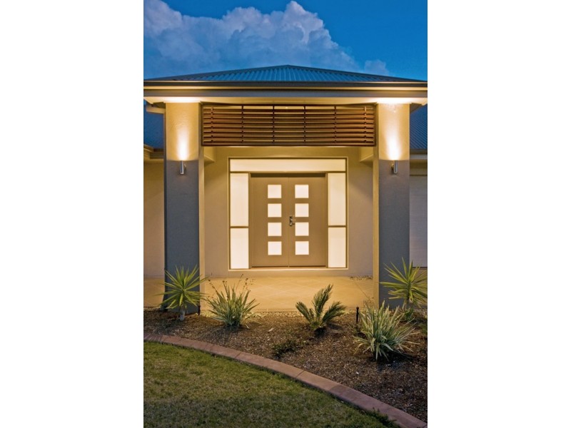 7 Kintail Lane, Coomera Waters QLD 4209