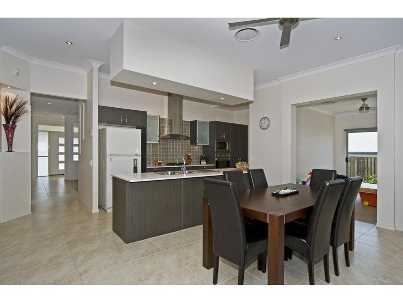 7 Kintail Lane, Coomera Waters QLD 4209