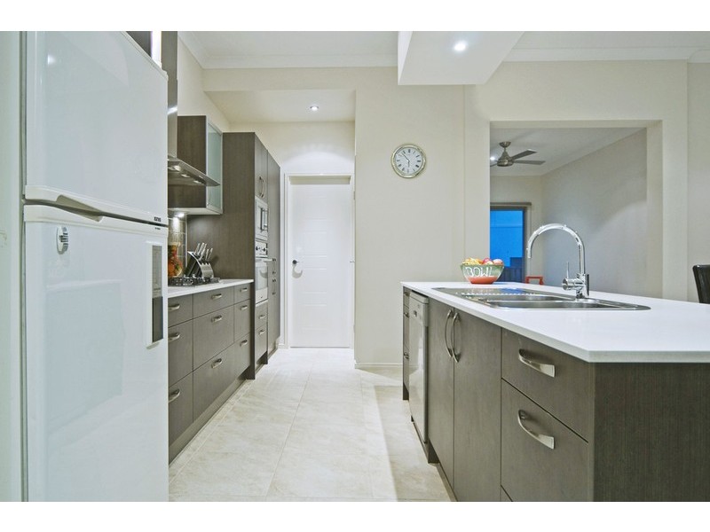 7 Kintail Lane, Coomera Waters QLD 4209