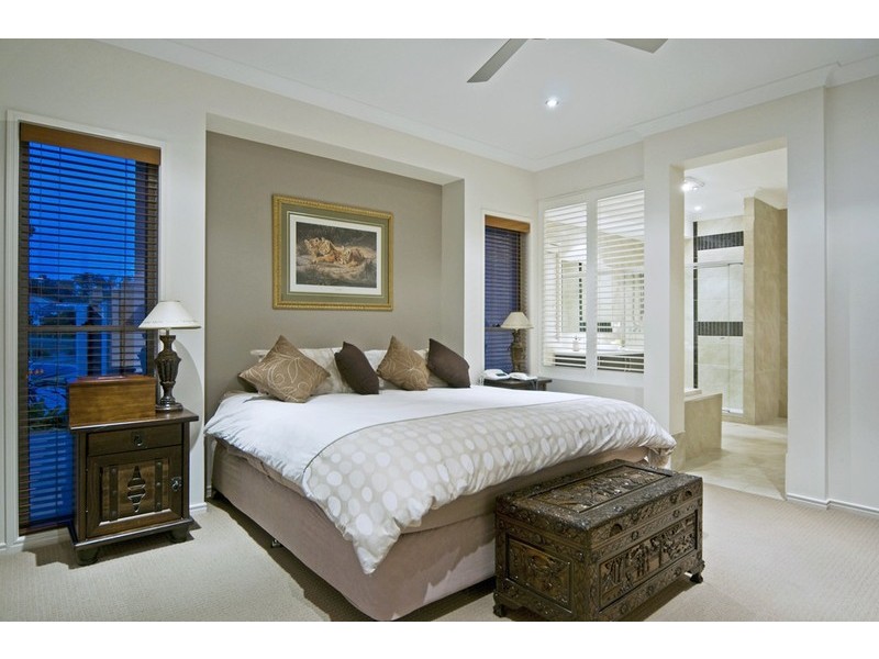 7 Kintail Lane, Coomera Waters QLD 4209