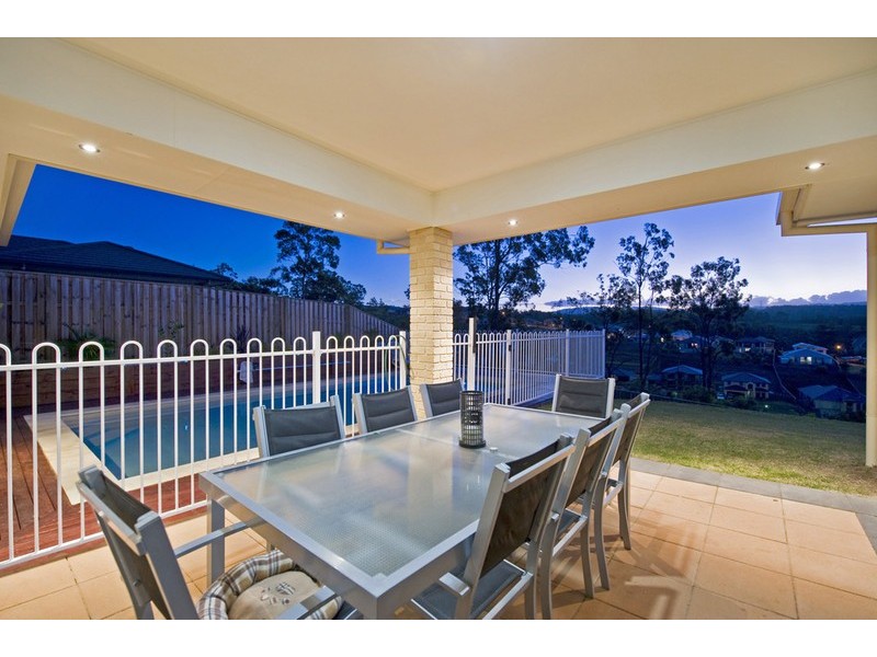 52 Harmsworth Road, Pacific Pines QLD 4211