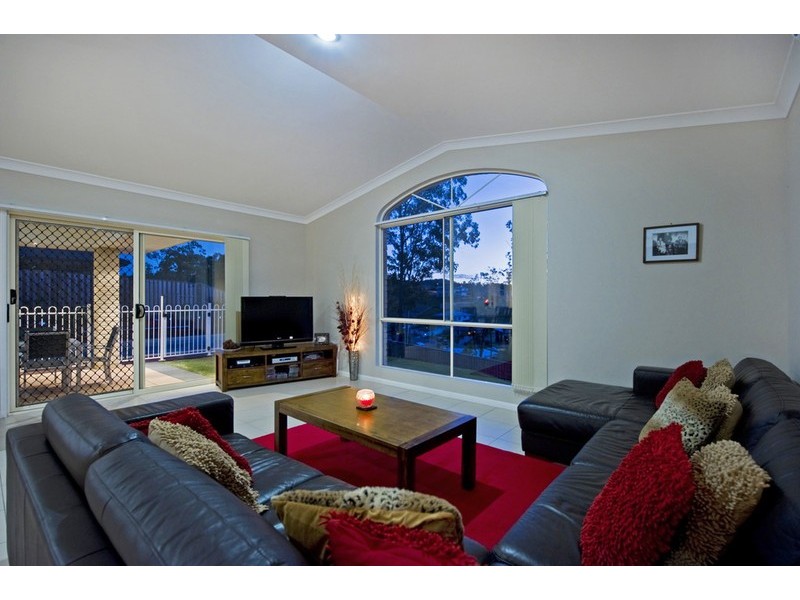 52 Harmsworth Road, Pacific Pines QLD 4211