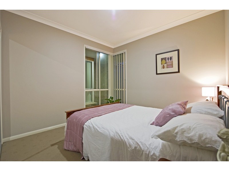 52 Harmsworth Road, Pacific Pines QLD 4211