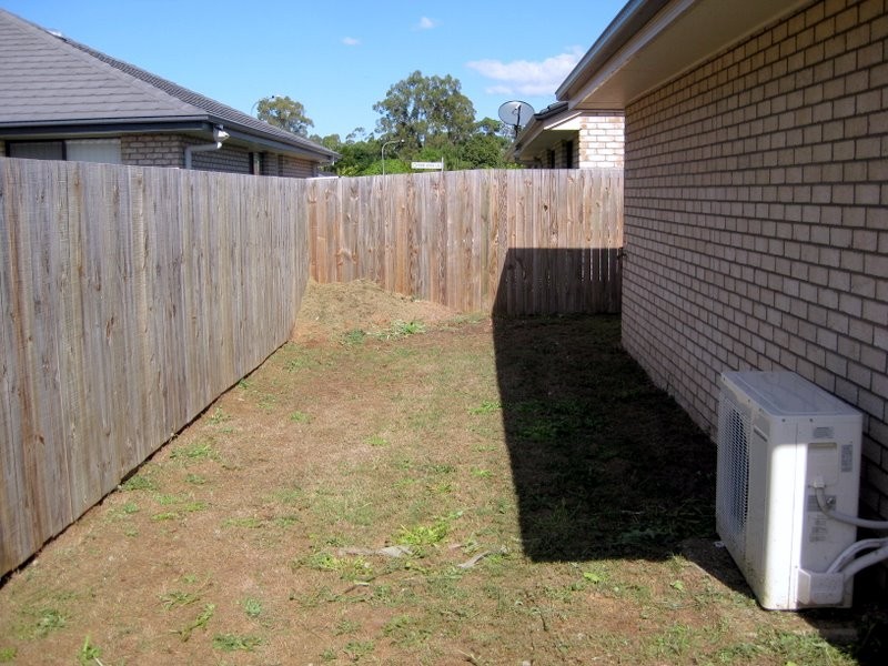 16 Zachary Street, Eagleby QLD 4207