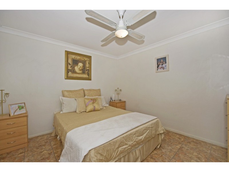 2/117 Greenacre Drive, Parkwood QLD 4214