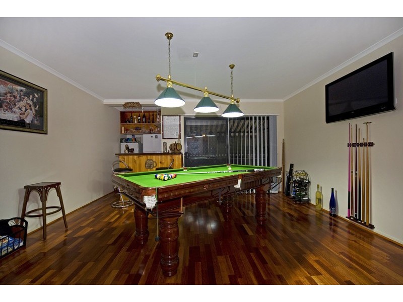 89 Roberts Drive, Maudsland QLD 4210