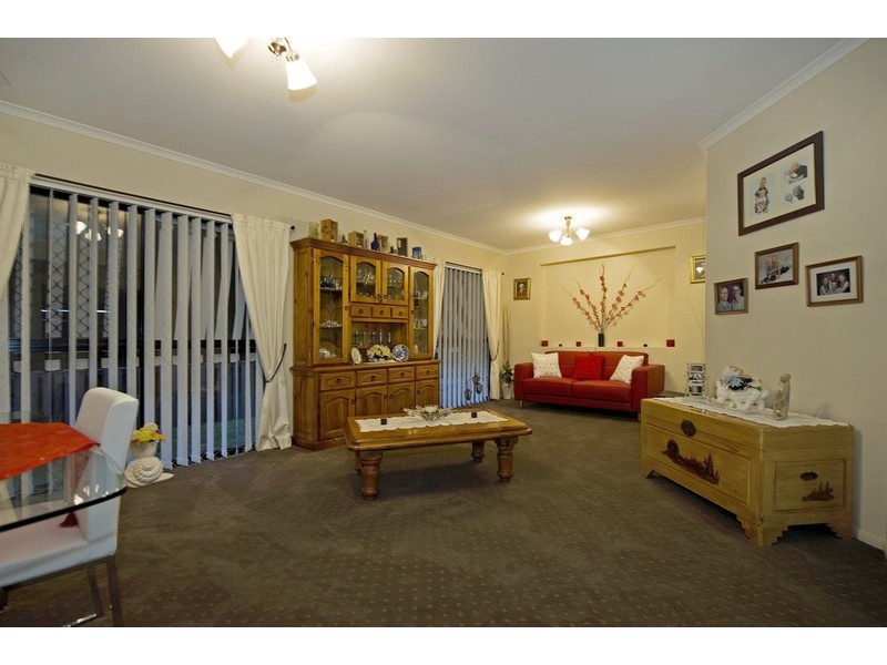 89 Roberts Drive, Maudsland QLD 4210