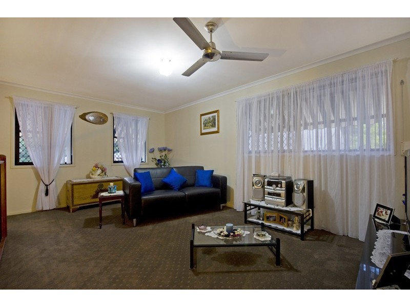 89 Roberts Drive, Maudsland QLD 4210