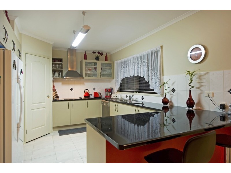 89 Roberts Drive, Maudsland QLD 4210