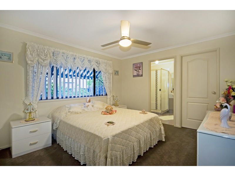 89 Roberts Drive, Maudsland QLD 4210