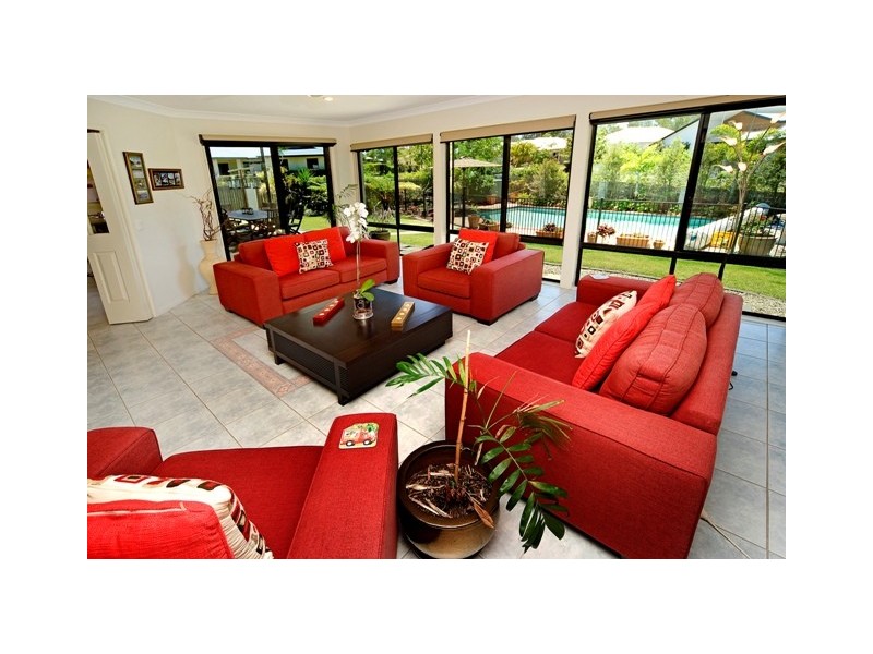 2 Ingrid Lane, Coomera Waters QLD 4209