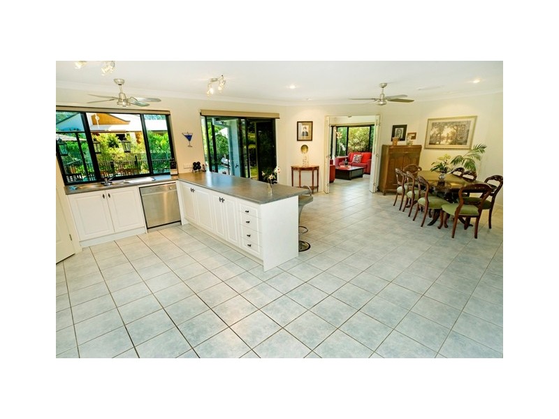 2 Ingrid Lane, Coomera Waters QLD 4209