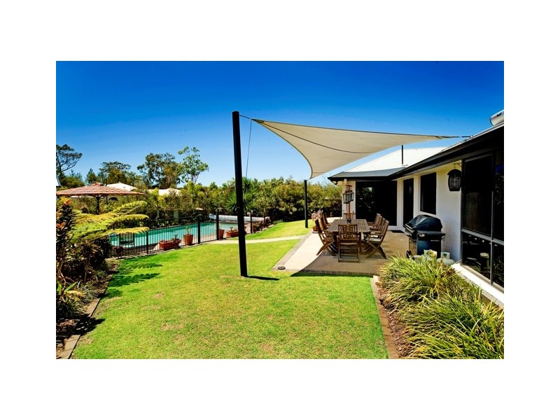 2 Ingrid Lane, Coomera Waters QLD 4209