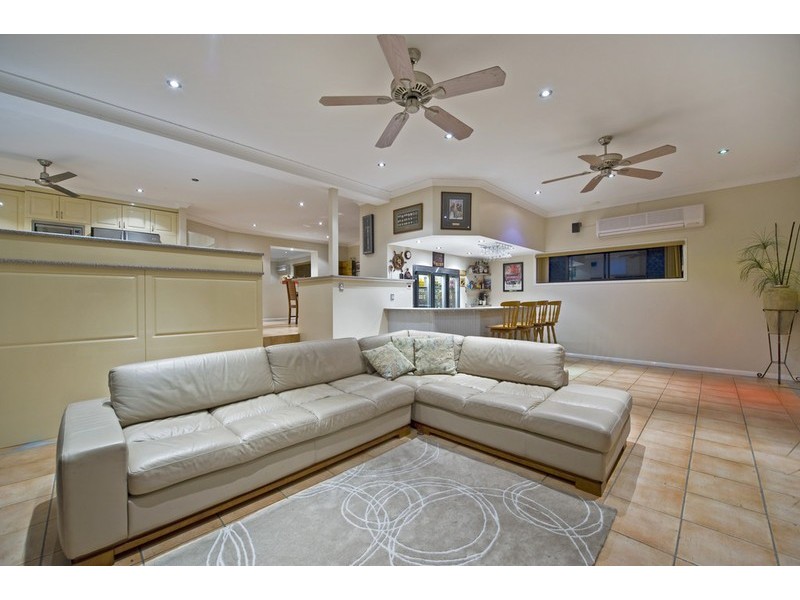 27 Lachlan Drive, Coomera QLD 4209