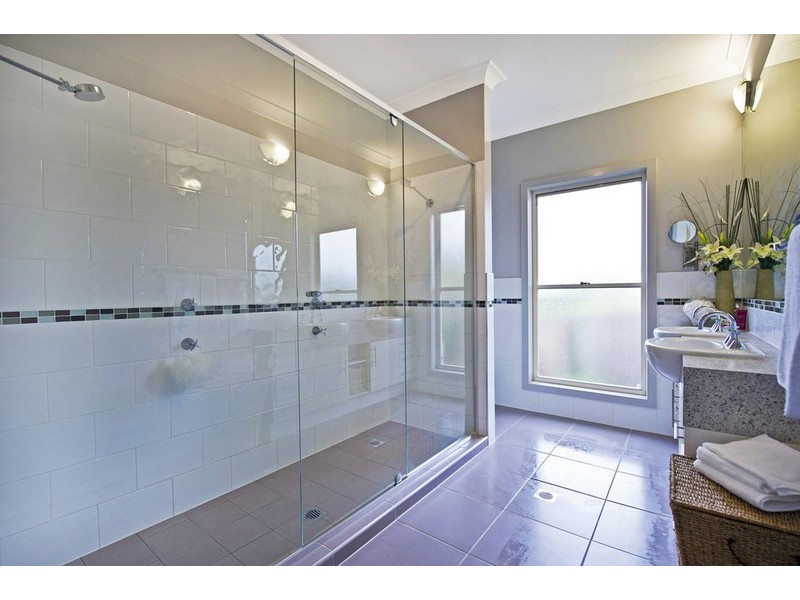 27 Serenade Drive, Coomera Waters QLD 4209