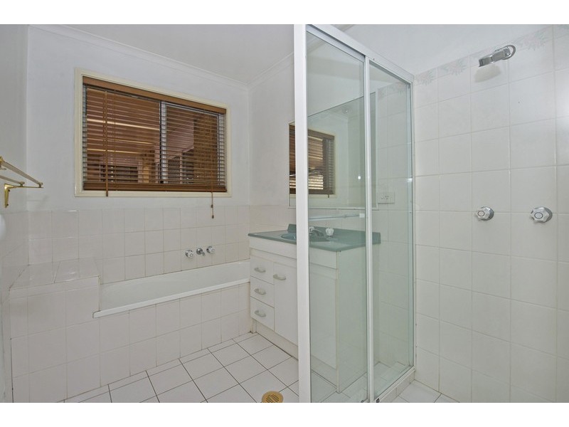 93 River Oak Drive, Helensvale QLD 4212