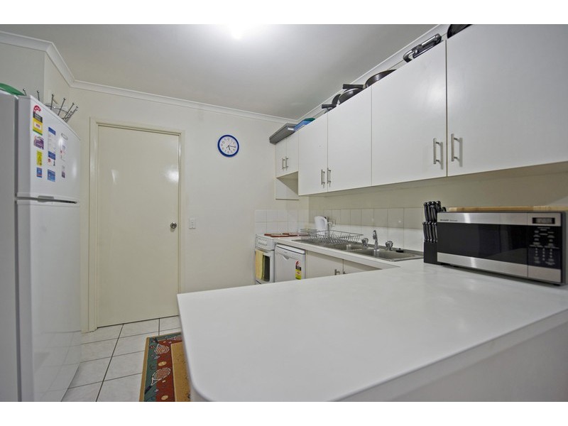 1/8 Metro Crescent, Oxenford QLD 4210