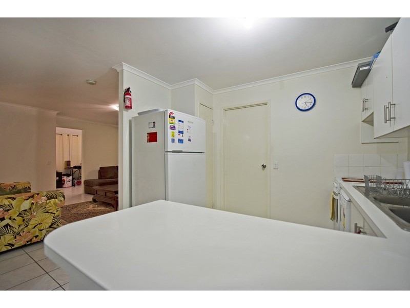 1/8 Metro Crescent, Oxenford QLD 4210