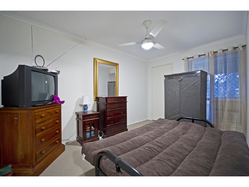 1/8 Metro Crescent, Oxenford QLD 4210