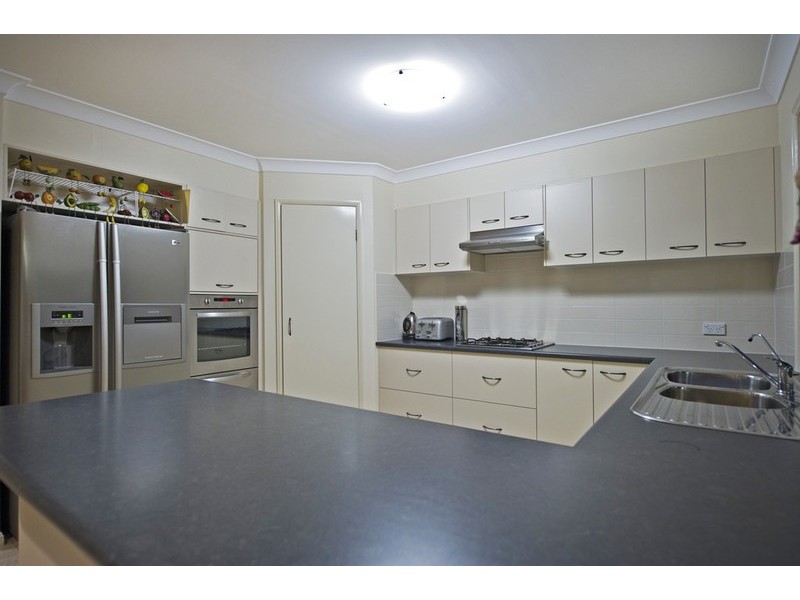 17 Soward Court, Pacific Pines QLD 4211