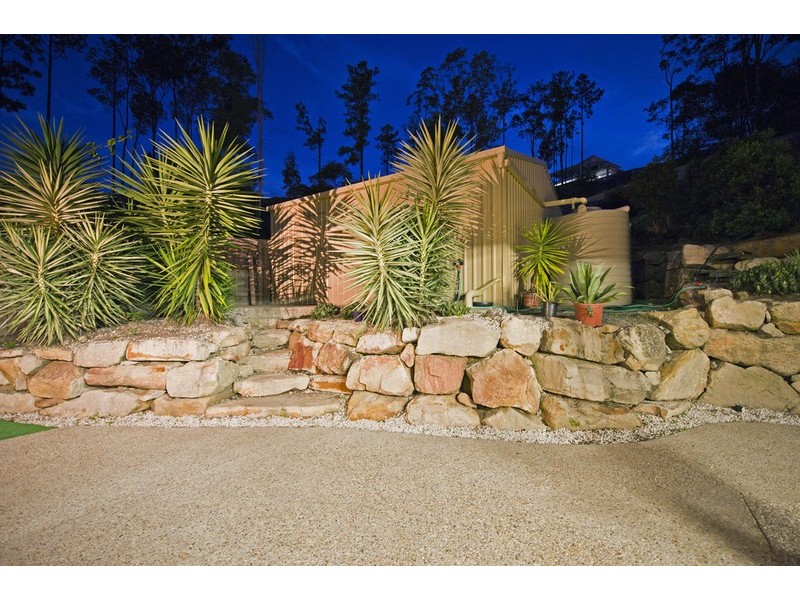 17 Soward Court, Pacific Pines QLD 4211