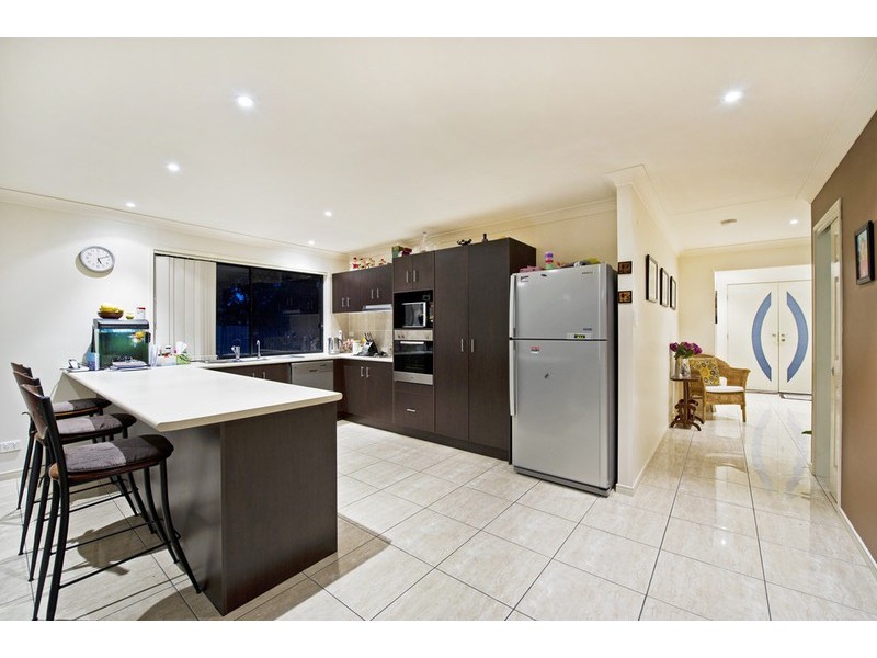 1 Gellert Close, Maudsland QLD 4210