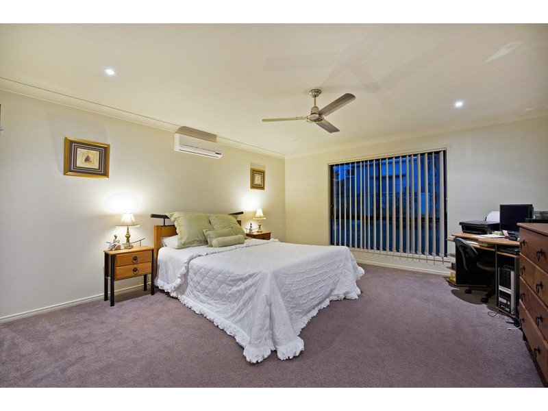 1 Gellert Close, Maudsland QLD 4210
