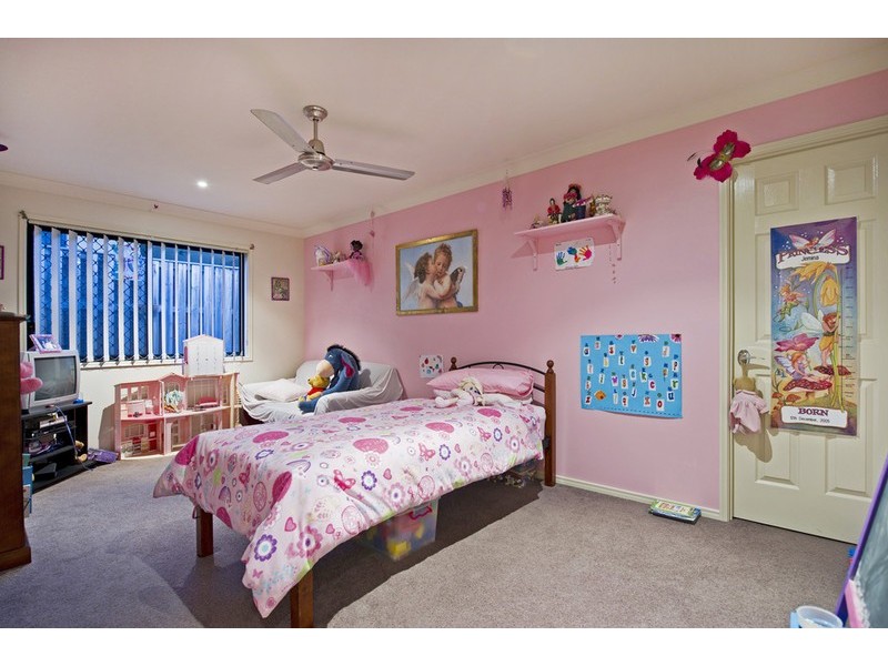 1 Gellert Close, Maudsland QLD 4210