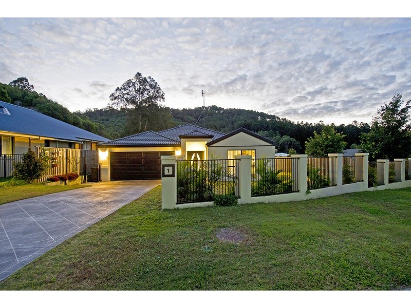 1 Gellert Close, Maudsland QLD 4210