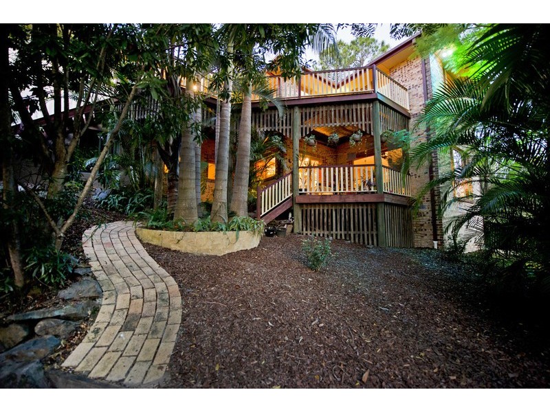 Pacific Pines QLD 4211