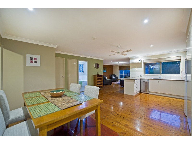 Pacific Pines QLD 4211