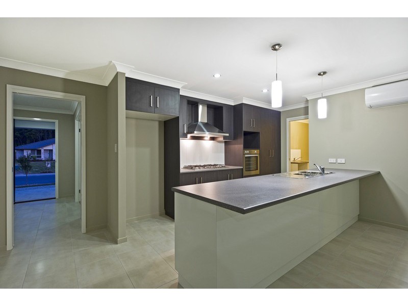 59 Wunburra Circle, Pacific Pines QLD 4211