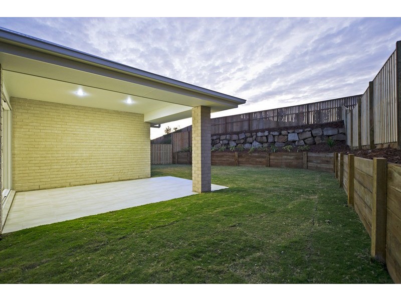 59 Wunburra Circle, Pacific Pines QLD 4211