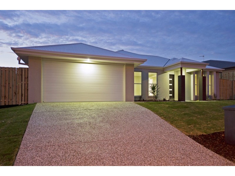 59 Wunburra Circle, Pacific Pines QLD 4211